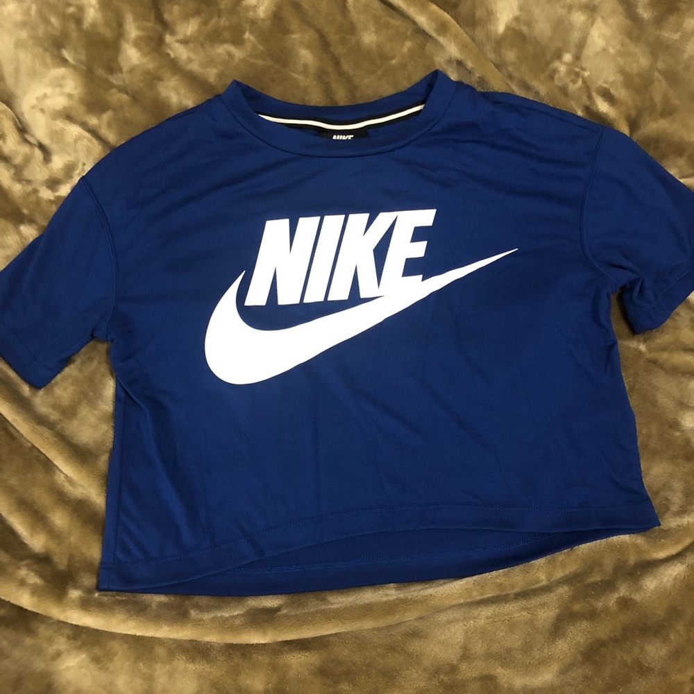 NIKE Cropped Top
